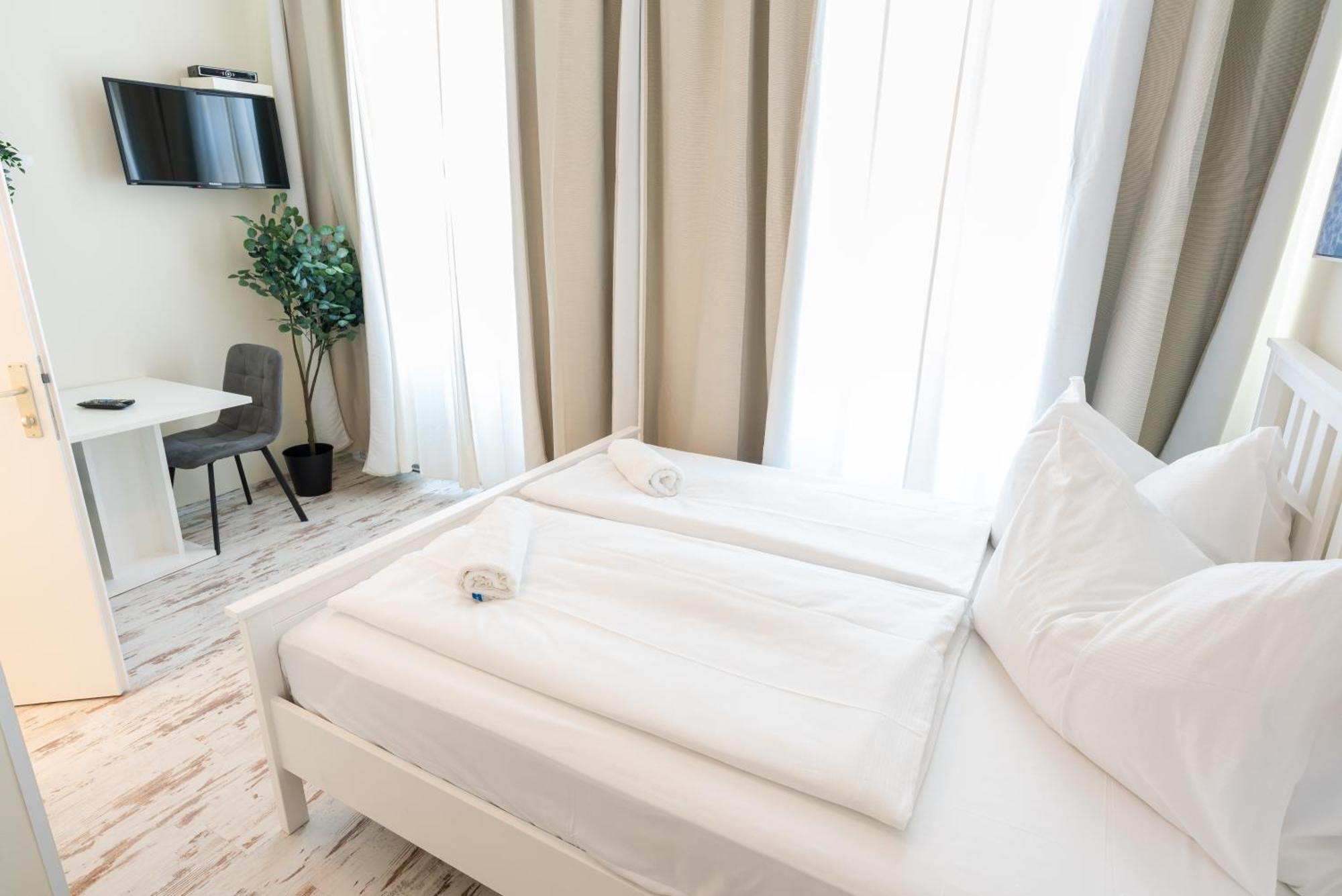Hotel Schoenbrunn Вена Экстерьер фото